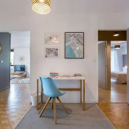 Centre Confluence 100 M2 Parking Terrasses Apartamento Lyon