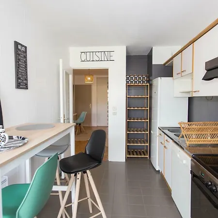 Appartement Centre Confluence 100 M2 Parking Terrasses Lyon