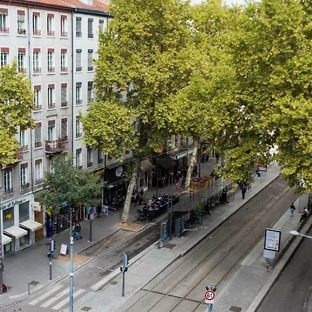 Centre Confluence 100 M2 Parking Terrasses Apartment