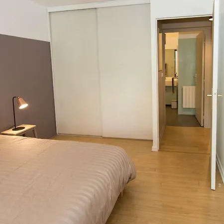 Centre Confluence 100 M2 Parking Terrasses * Lyon