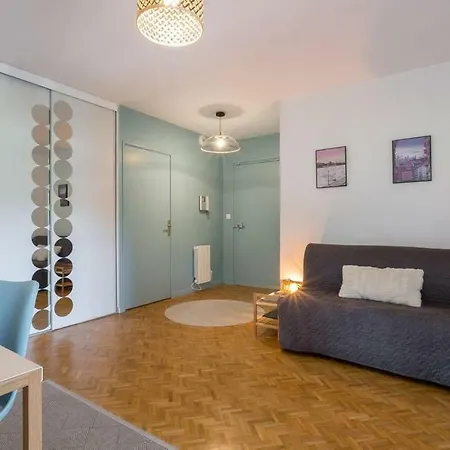 Apartment Centre Confluence 100 M2 Parking Terrasses Lyon