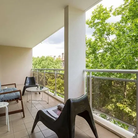 Centre Confluence 100 M2 Parking Terrasses *