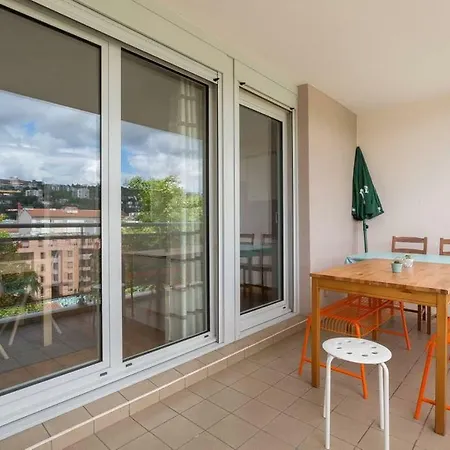 Centre Confluence 100 M2 Parking Terrasses Appartement Lyon